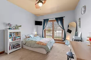 1055 Zacher Dr, Oshkosh, WI 54901 - Photo 21