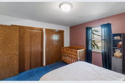 909 Brookwood Court, Oshkosh, WI 54902 - Photo 21