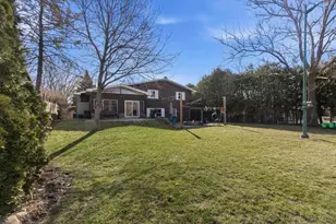 909 Brookwood Ct, Oshkosh, WI 54902 - Photo 29