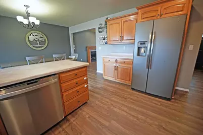 508 Highland Meadow Trail, Pulaski, WI 54162 - Photo 9