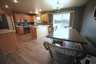 508 Highland Meadow Trail, Pulaski, WI 54162 - Photo 5