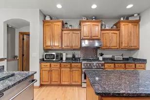 4231 Westview Ln, Oshkosh, WI 54904 - Photo 11