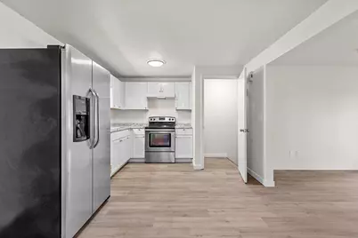 2130 Elmview Drive #I, Ashwaubenon, WI 54304 - Photo 9