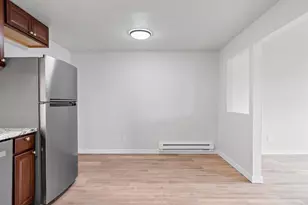 2130 Elm View Dr, Ashwaubenon, WI 54304 - Photo 11