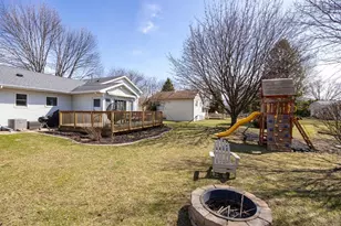 2435 Kaitlynn Ct, Oshkosh, WI 54901 - Photo 43