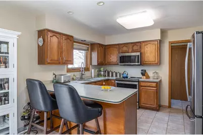 2435 Kaitlynn Court, Oshkosh, WI 54901 - Photo 9