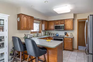 2435 Kaitlynn Ct, Oshkosh, WI 54901 - Photo 9