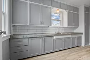 115 N Clay St, Green Bay, WI 54301 - Photo 9