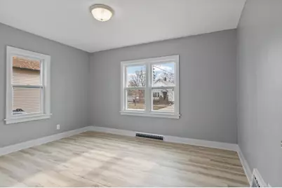 115 N Clay Street, Green Bay, WI 54301 - Photo 11