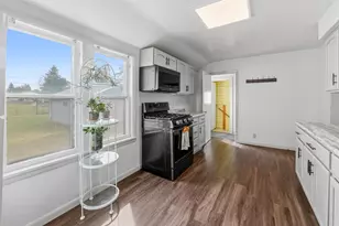 120 E Arndt St, Fond du Lac, WI 54935 - Photo 5