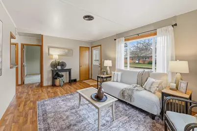 149 W 23rd Avenue, Oshkosh, WI 54902 - Photo 3