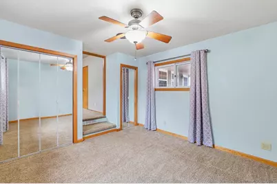 149 W 23rd Avenue, Oshkosh, WI 54902 - Photo 9