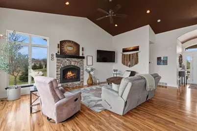 W6764 Osage Court, Fond du Lac, WI 54937 - Photo 7