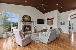 W6764 Osage Ct, Fond du Lac, WI 54937 - Photo 7