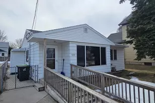 1005 8th Ave, Menominee, MI 49858 - Photo 1