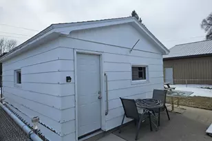 1005 8th Ave, Menominee, MI 49858 - Photo 5