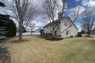 4226 E Appleseed Dr, Appleton, WI 54913 - Photo 7