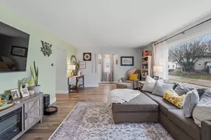 258 E 1st St, Fond du Lac, WI 54935 - Photo 3