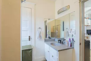 525 S Quincy St, Green Bay, WI 54301 - Photo 11