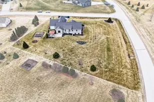 3586 Grand Meadows Crossing, Neenah, WI 54956 - Photo 53