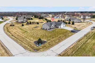 3586 Grand Meadows Crossing, Neenah, WI 54956 - Photo 5