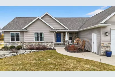 3586 Grand Meadows Crossing, Neenah, WI 54956 - Photo 3