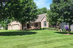 1844 Imperial Rd, Oshkosh, WI 54904 - Photo 3