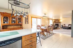 1833 Mac Ct, Green Bay, WI 54311 - Photo 9