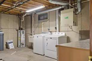 3011 S Pleasant Dr, Holmen, WI 54636 - Photo 27