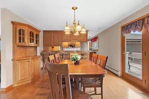 914 S Main St, Mishicot, WI 54228 - Photo 11