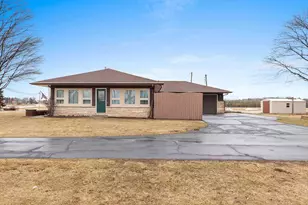 914 S Main St, Mishicot, WI 54228 - Photo 41