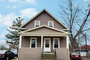 1143 Van Buren Ave, Oshkosh, WI 54902 - Photo 1