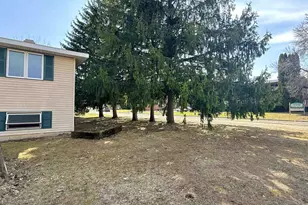 266 Forest St, Berlin, WI 54923 - Photo 45