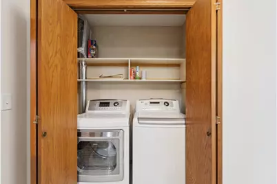 2490 Stroebe Island Drive, Appleton, WI 54914 - Photo 9