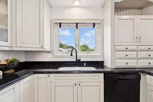 2490 Stroebe Island Dr, Appleton, WI 54914 - Photo 7