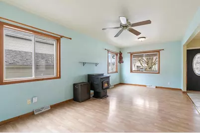 1719 21st Street, Two Rivers, WI 54241 - Photo 3