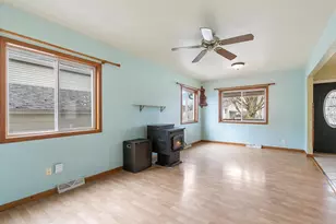 1719 21st St, Two Rivers, WI 54241 - Photo 3