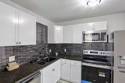 1303 Prospect Avenue, Appleton, WI 54914 - Photo 11