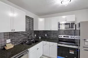 1303 Prospect Ave, Appleton, WI 54914 - Photo 11