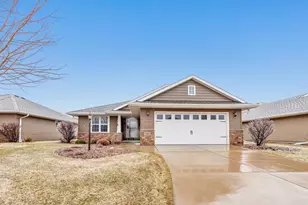 3825 Shore Crest Ln, Green Bay, WI 54311 - Photo 25