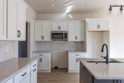 1009 Lotus Trail, Menasha, WI 54952 - Photo 3