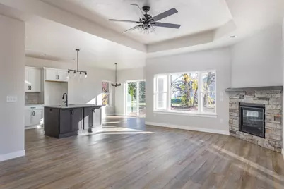 1009 Lotus Trail, Menasha, WI 54952 - Photo 9