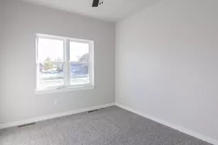 1009 Lotus Trail, Menasha, WI 54952 - Photo 17