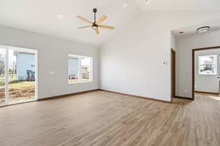 224 N 9th St, Hilbert, WI 54129 - Photo 7