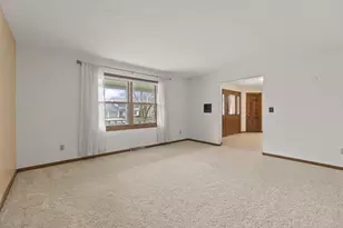 1161 Wedgewood Ln, Fond du Lac, WI 54935 - Photo 9