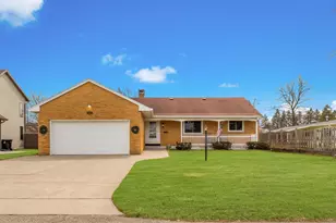 2515 17th Ave, Menominee, MI 49858 - Photo 1