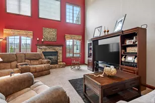 3025 White Birch St, Kaukauna, WI 54130 - Photo 5