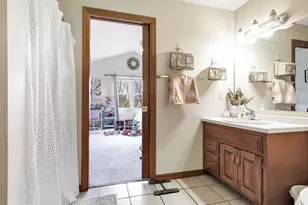 715 Edge Point Ct, De Pere, WI 54115 - Photo 15