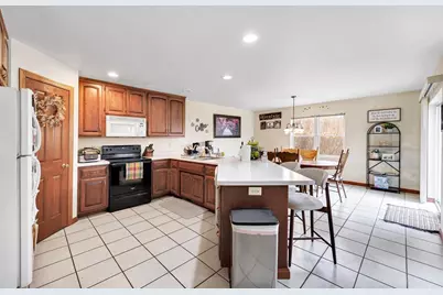 715 Edge Point Court, De Pere, WI 54115 - Photo 5