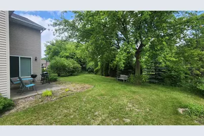 715 Edge Point Court, De Pere, WI 54115 - Photo 3